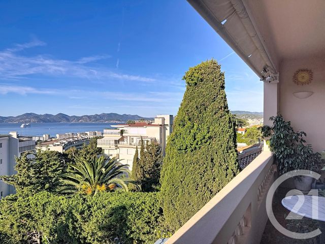 Appartement F4 à vendre - 4 pièces - 100 m2 - Cannes - 06 - PROVENCE-ALPES-COTE-D-AZUR