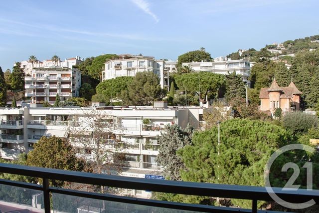 Appartement F3 à vendre - 3 pièces - 82 m2 - Cannes - 06 - PROVENCE-ALPES-COTE-D-AZUR