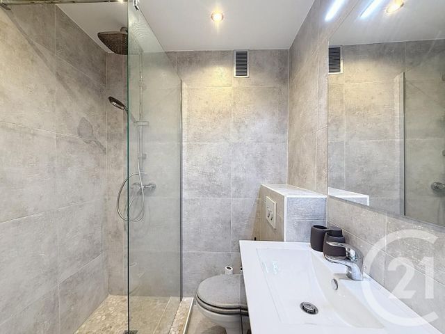 Appartement F1 &agrave; louer - 1 pi&egrave;ce - 22,17 m2 - Cannes - 06 - PROVENCE-ALPES-COTE-D-AZUR