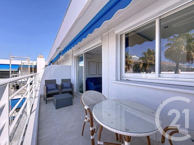 Appartement F1 &agrave; louer - 1 pi&egrave;ce - 22,17 m2 - Cannes - 06 - PROVENCE-ALPES-COTE-D-AZUR