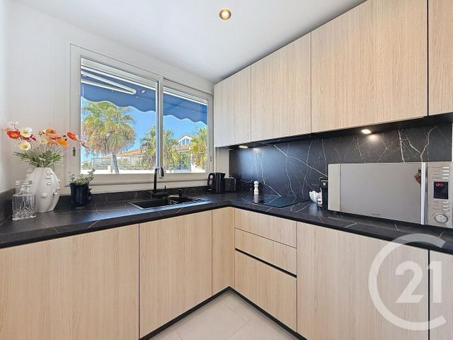 Appartement F1 &agrave; louer - 1 pi&egrave;ce - 22,17 m2 - Cannes - 06 - PROVENCE-ALPES-COTE-D-AZUR