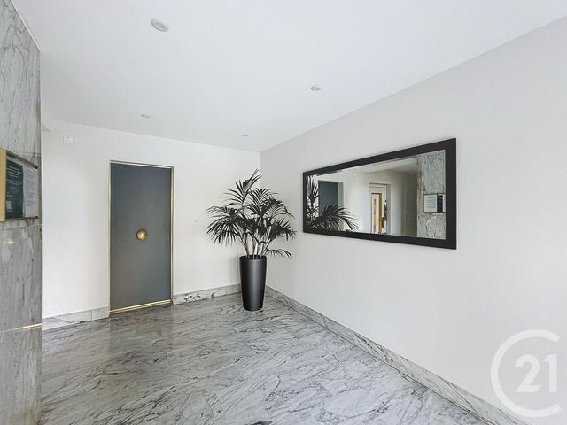 Appartement F3 à vendre - 3 pièces - 76 m2 - Cannes - 06 - PROVENCE-ALPES-COTE-D-AZUR