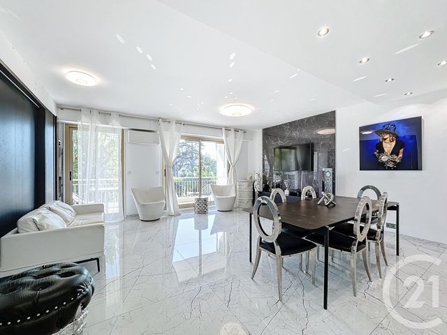 Appartement F3 à vendre - 3 pièces - 76 m2 - Cannes - 06 - PROVENCE-ALPES-COTE-D-AZUR