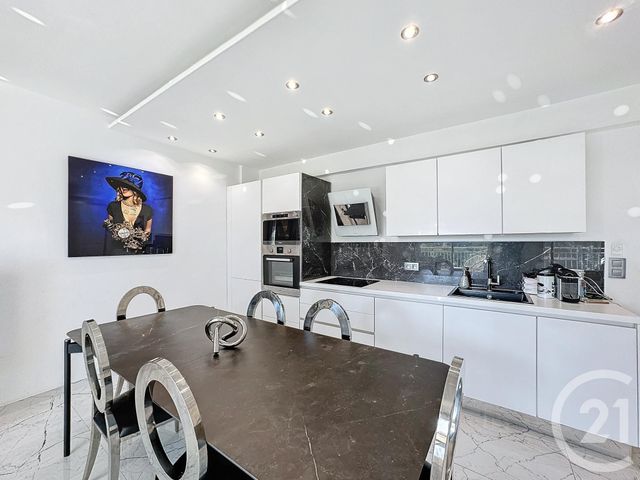 Appartement F3 à vendre - 3 pièces - 76 m2 - Cannes - 06 - PROVENCE-ALPES-COTE-D-AZUR