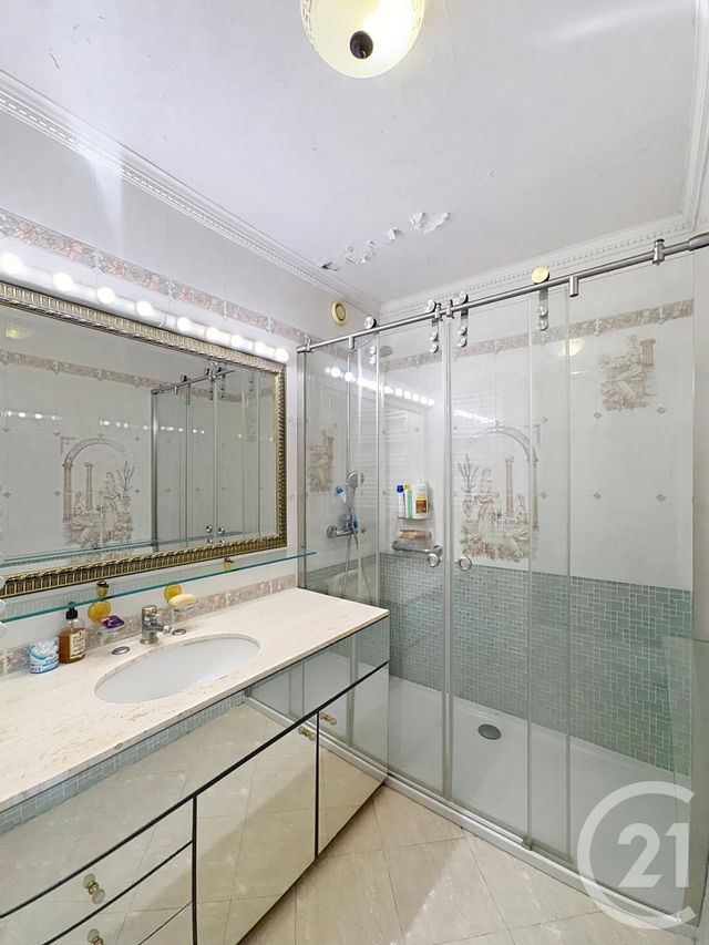 Appartement F3 à vendre - 3 pièces - 84 m2 - Cannes - 06 - PROVENCE-ALPES-COTE-D-AZUR