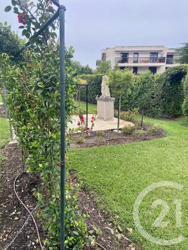 Appartement F3 à vendre - 3 pièces - 84 m2 - Cannes - 06 - PROVENCE-ALPES-COTE-D-AZUR