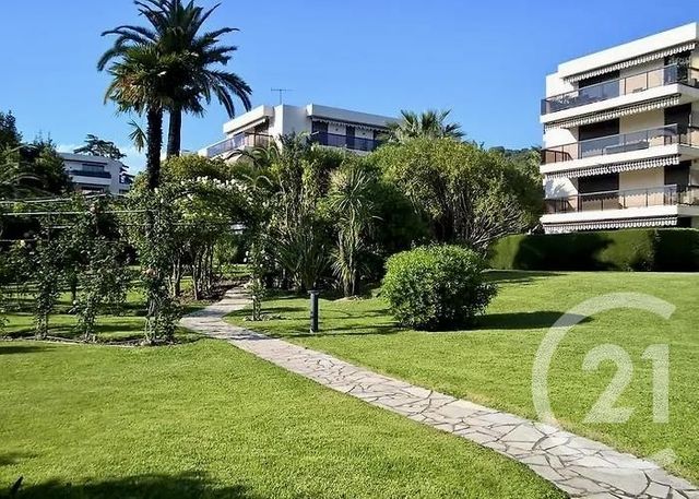 Appartement F3 à vendre - 3 pièces - 84 m2 - Cannes - 06 - PROVENCE-ALPES-COTE-D-AZUR