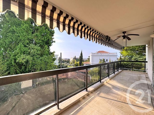 Appartement F3 à vendre - 3 pièces - 84 m2 - Cannes - 06 - PROVENCE-ALPES-COTE-D-AZUR