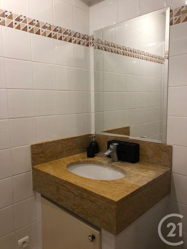 Appartement F3 à louer - 3 pièces - 75 m2 - Valbonne - 06 - PROVENCE-ALPES-COTE-D-AZUR