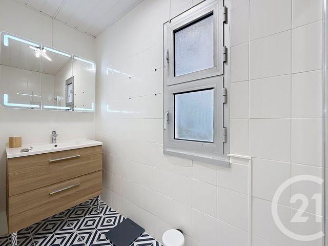 Appartement F2 à louer - 2 pièces - 48,85 m2 - Cannes - 06 - PROVENCE-ALPES-COTE-D-AZUR