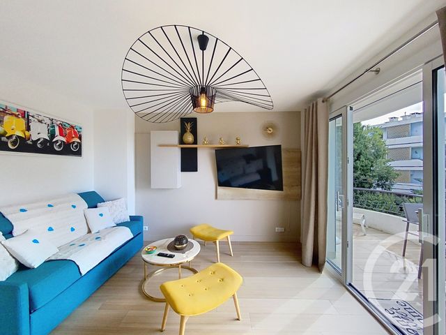 Appartement F2 à louer - 2 pièces - 34,44 m2 - Cannes - 06 - PROVENCE-ALPES-COTE-D-AZUR