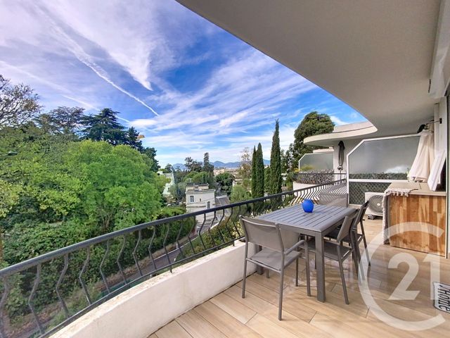 Appartement F2 à louer - 2 pièces - 34,44 m2 - Cannes - 06 - PROVENCE-ALPES-COTE-D-AZUR
