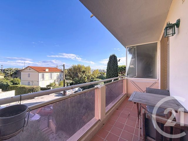 Appartement F2 à louer - 2 pièces - 45,38 m2 - Cannes - 06 - PROVENCE-ALPES-COTE-D-AZUR