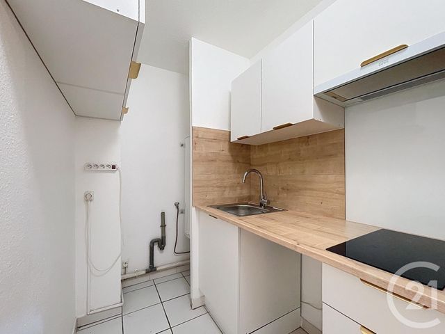 Appartement F2 &agrave; louer - 2 pi&egrave;ces - 40,08 m2 - Mandelieu La Napoule - 06 - PROVENCE-ALPES-COTE-D-AZUR