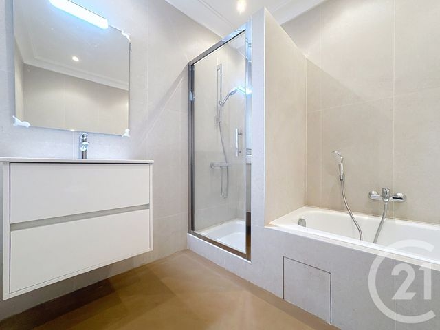 Appartement F4 à vendre - 4 pièces - 112,25 m2 - Cannes - 06 - PROVENCE-ALPES-COTE-D-AZUR