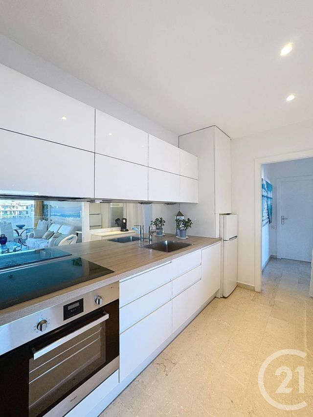 Appartement F3 à vendre - 3 pièces - 48,36 m2 - Cannes - 06 - PROVENCE-ALPES-COTE-D-AZUR