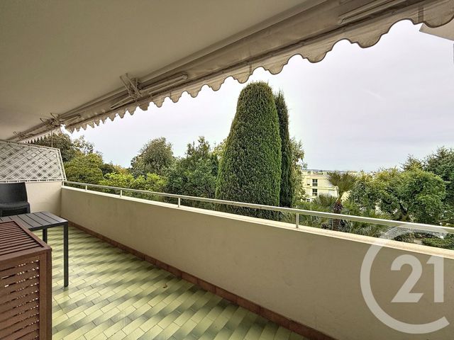 Appartement F2 bis &agrave; louer - 2 pi&egrave;ces - 64,75 m2 - Cannes - 06 - PROVENCE-ALPES-COTE-D-AZUR