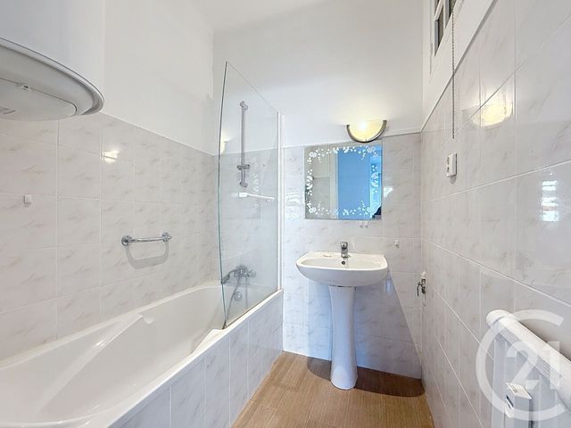 Appartement F2 &agrave; louer - 2 pi&egrave;ces - 53,83 m2 - Cannes - 06 - PROVENCE-ALPES-COTE-D-AZUR