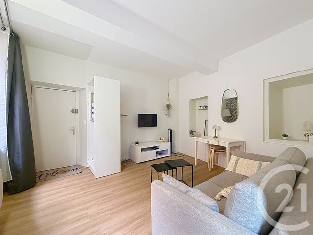 Appartement F2 &agrave; louer - 2 pi&egrave;ces - 39,49 m2 - Grasse - 06 - PROVENCE-ALPES-COTE-D-AZUR