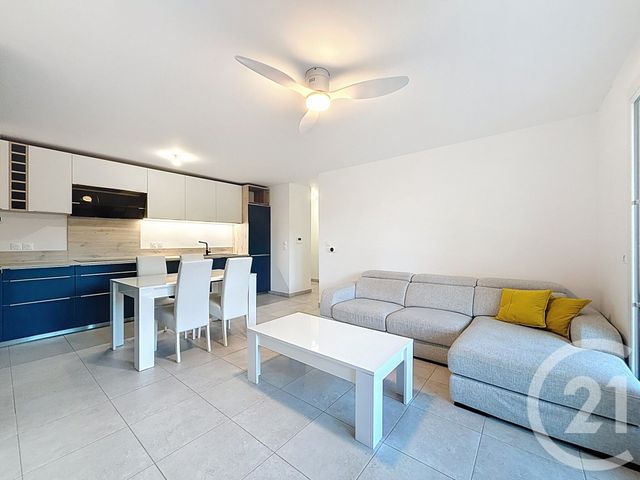 Appartement à louer ROQUEFORT LES PINS