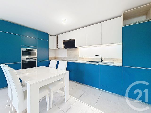 Appartement &agrave; louer - 3 pi&egrave;ces - 65,20 m2 - Roquefort Les Pins - 06 - PROVENCE-ALPES-COTE-D-AZUR