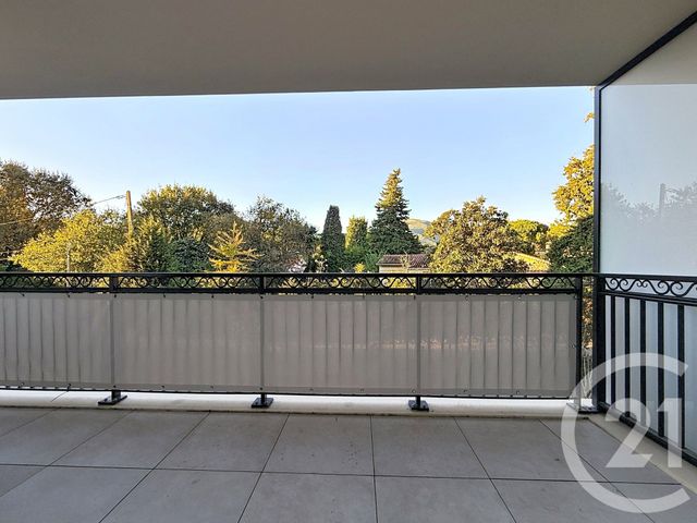 Appartement &agrave; louer - 3 pi&egrave;ces - 65,20 m2 - Roquefort Les Pins - 06 - PROVENCE-ALPES-COTE-D-AZUR