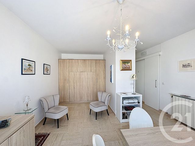 Appartement F1 &agrave; vendre - 1 pi&egrave;ce - 26 m2 - Cannes - 06 - PROVENCE-ALPES-COTE-D-AZUR