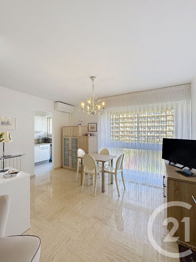 Appartement F1 &agrave; vendre - 1 pi&egrave;ce - 26 m2 - Cannes - 06 - PROVENCE-ALPES-COTE-D-AZUR