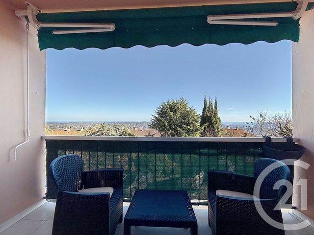 Appartement F4 &agrave; louer - 4 pi&egrave;ces - 69,38 m2 - Grasse - 06 - PROVENCE-ALPES-COTE-D-AZUR