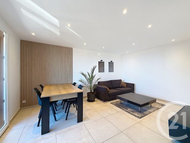 Appartement F4 &agrave; louer - 4 pi&egrave;ces - 69,38 m2 - Grasse - 06 - PROVENCE-ALPES-COTE-D-AZUR