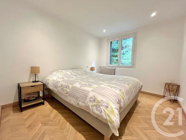 Appartement F4 &agrave; louer - 4 pi&egrave;ces - 69,38 m2 - Grasse - 06 - PROVENCE-ALPES-COTE-D-AZUR