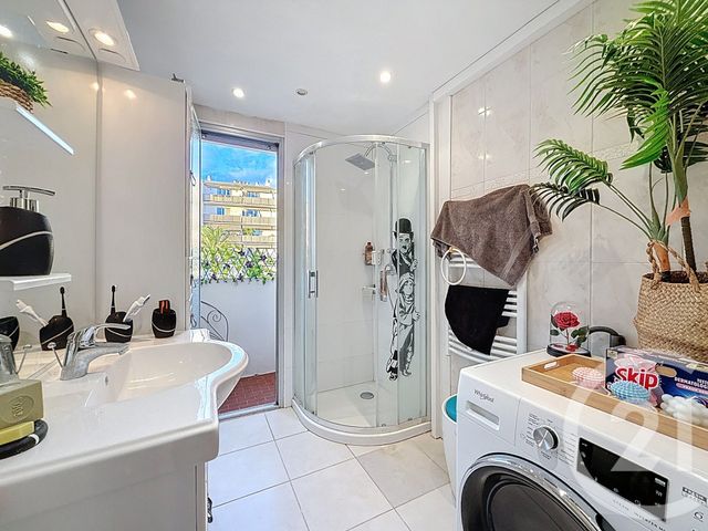 Appartement F3 &agrave; louer - 3 pi&egrave;ces - 62,72 m2 - Cannes La Bocca - 06 - PROVENCE-ALPES-COTE-D-AZUR
