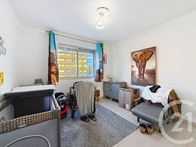 Appartement F3 &agrave; louer - 3 pi&egrave;ces - 62,72 m2 - Cannes La Bocca - 06 - PROVENCE-ALPES-COTE-D-AZUR
