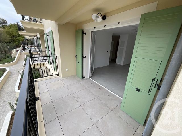 Appartement F2 &agrave; louer - 2 pi&egrave;ces - 43,66 m2 - Roquefort Les Pins - 06 - PROVENCE-ALPES-COTE-D-AZUR