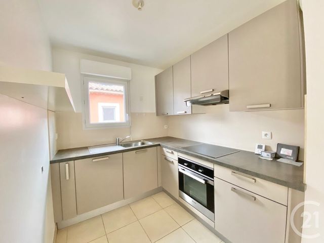 Appartement F4 &agrave; louer - 4 pi&egrave;ces - 80,80 m2 - Roquefort Les Pins - 06 - PROVENCE-ALPES-COTE-D-AZUR