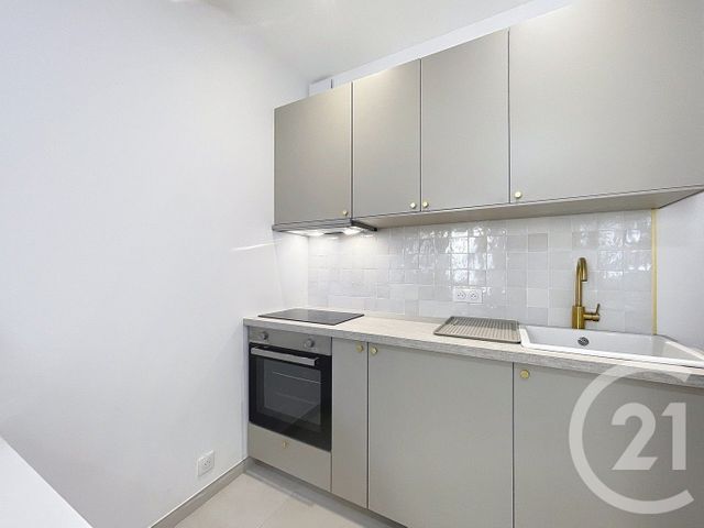 Appartement F1 &agrave; louer - 1 pi&egrave;ce - 21,01 m2 - Grasse - 06 - PROVENCE-ALPES-COTE-D-AZUR