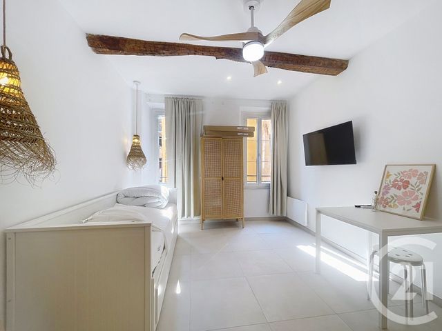 Appartement F1 &agrave; louer - 1 pi&egrave;ce - 21,01 m2 - Grasse - 06 - PROVENCE-ALPES-COTE-D-AZUR