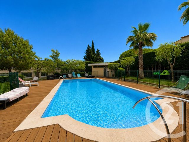 Appartement F3 &agrave; louer - 3 pi&egrave;ces - 62,28 m2 - Mougins - 06 - PROVENCE-ALPES-COTE-D-AZUR
