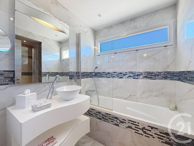 Appartement F3 &agrave; vendre - 3 pi&egrave;ces - 82 m2 - Cannes - 06 - PROVENCE-ALPES-COTE-D-AZUR