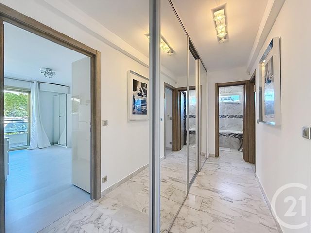 Appartement F3 &agrave; vendre - 3 pi&egrave;ces - 82 m2 - Cannes - 06 - PROVENCE-ALPES-COTE-D-AZUR
