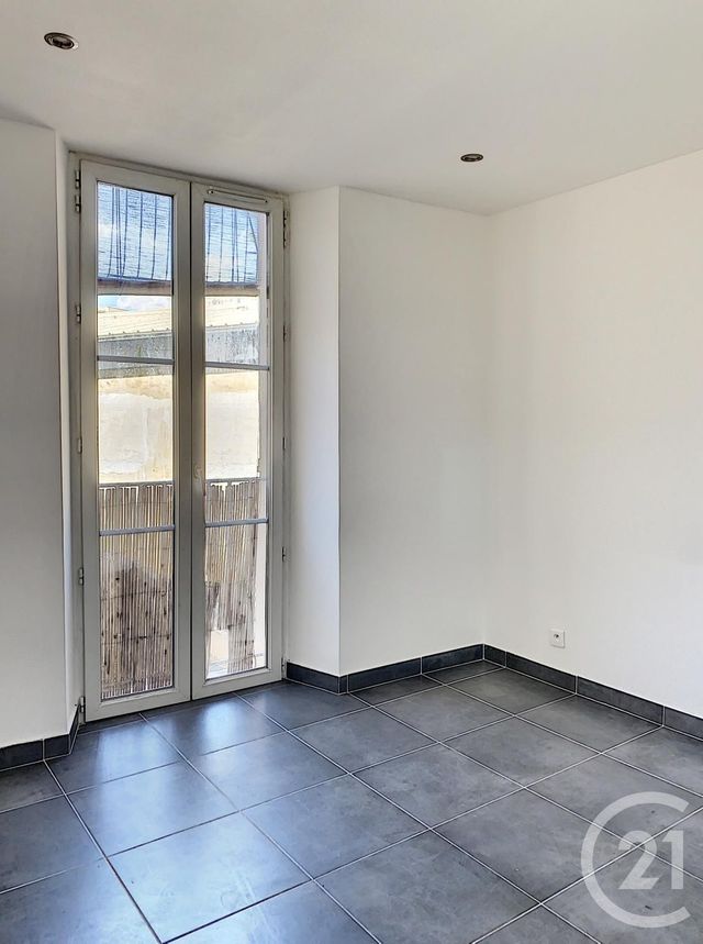 Appartement F2 &agrave; louer - 2 pi&egrave;ces - 33,74 m2 - Cannes - 06 - PROVENCE-ALPES-COTE-D-AZUR