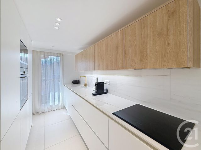 Appartement F3 &agrave; vendre - 3 pi&egrave;ces - 72 m2 - Cannes La Bocca - 06 - PROVENCE-ALPES-COTE-D-AZUR