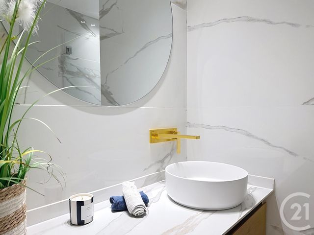 Appartement F3 &agrave; vendre - 3 pi&egrave;ces - 72 m2 - Cannes La Bocca - 06 - PROVENCE-ALPES-COTE-D-AZUR