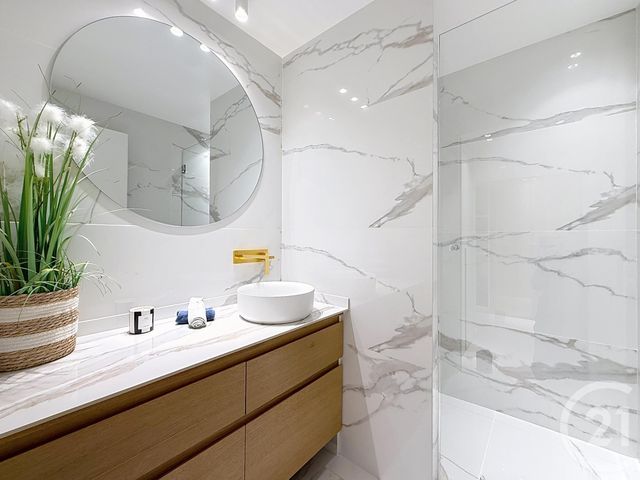 Appartement F3 &agrave; vendre - 3 pi&egrave;ces - 72 m2 - Cannes La Bocca - 06 - PROVENCE-ALPES-COTE-D-AZUR