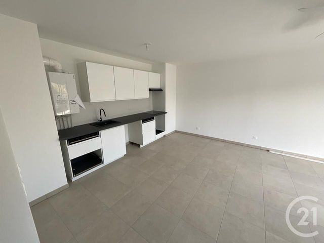 Appartement F3 &agrave; louer - 3 pi&egrave;ces - 65,54 m2 - Roquefort Les Pins - 06 - PROVENCE-ALPES-COTE-D-AZUR