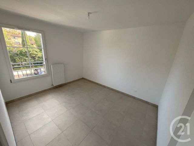 Appartement F3 &agrave; louer - 3 pi&egrave;ces - 65,54 m2 - Roquefort Les Pins - 06 - PROVENCE-ALPES-COTE-D-AZUR