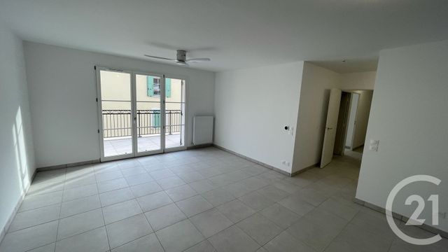 Appartement F3 &agrave; louer - 3 pi&egrave;ces - 67,80 m2 - Roquefort Les Pins - 06 - PROVENCE-ALPES-COTE-D-AZUR
