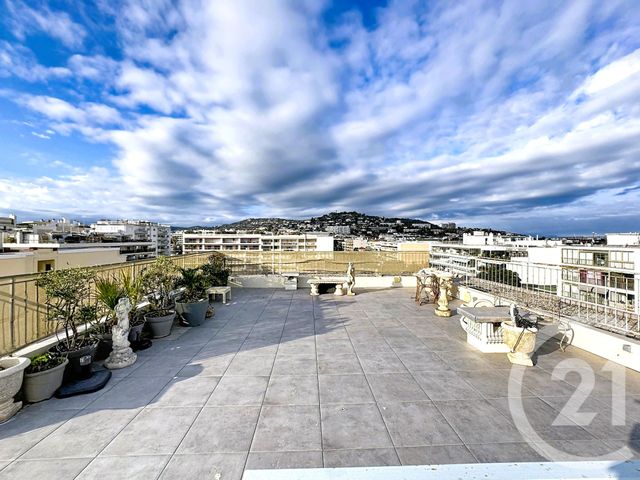 Appartement F5 &agrave; vendre - 5 pi&egrave;ces - 155,58 m2 - Cannes - 06 - PROVENCE-ALPES-COTE-D-AZUR