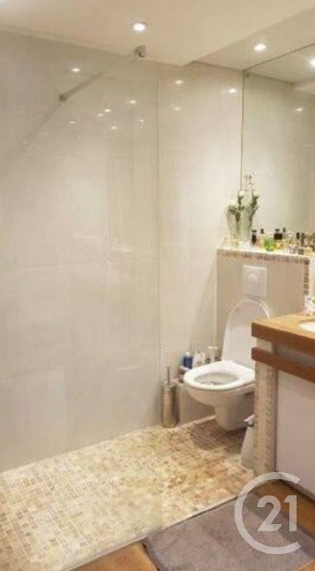 Appartement F4 &agrave; louer - 4 pi&egrave;ces - 123,45 m2 - Cannes - 06 - PROVENCE-ALPES-COTE-D-AZUR