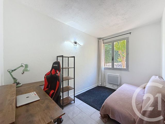 Appartement F3 &agrave; louer - 3 pi&egrave;ces - 56,70 m2 - Grasse - 06 - PROVENCE-ALPES-COTE-D-AZUR
